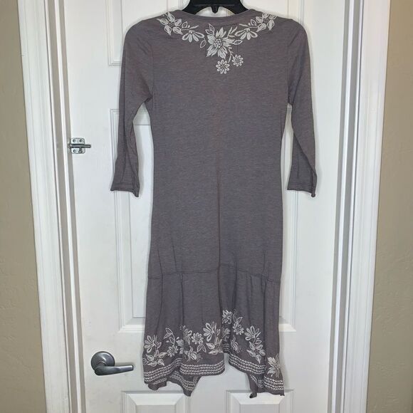 Johnny Was Grayish Purple Embroidered Dress - Picture 3 of 6